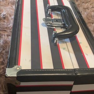 Meet your Posher, Latoya